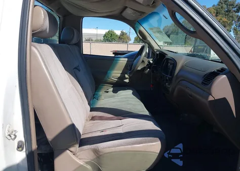 2003 Toyota Tundra z USA, uszkodzony, nr VIN 5TBJN32193S357961